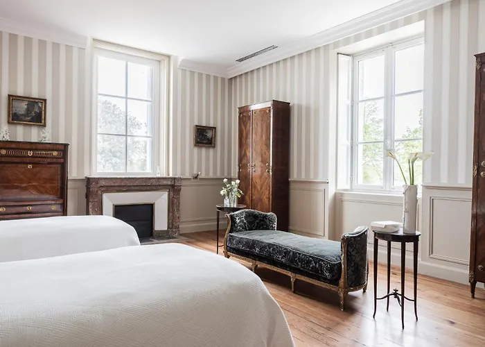 Chateau Senejac 招待所 3*